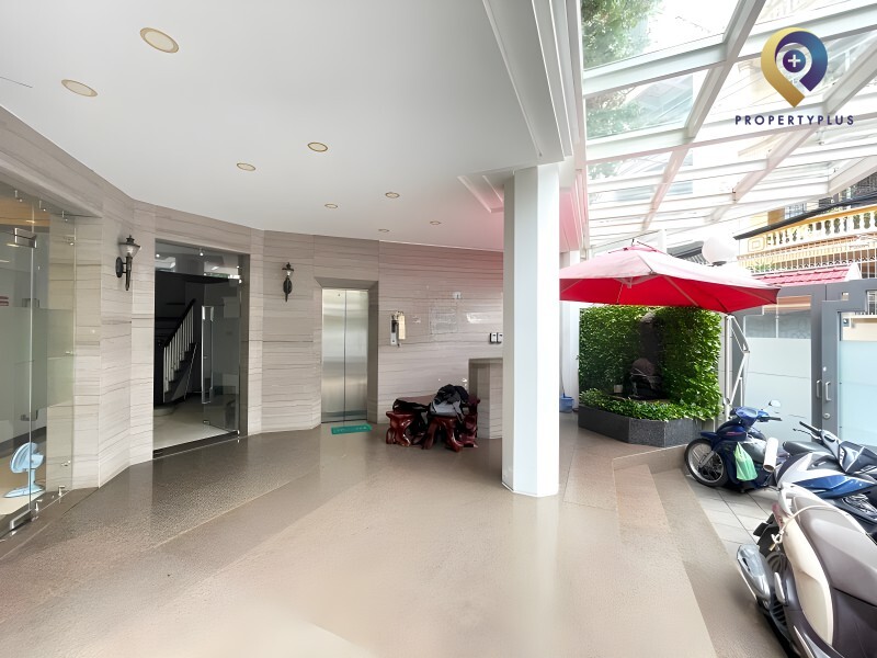 Toà nhà 9 Nguyễn Cảnh Dị